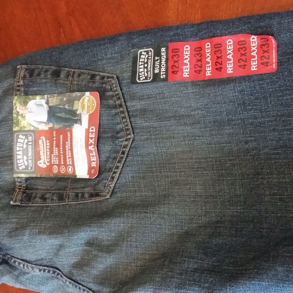 Levis signature relaxed mens jeans - Picture 3 of 3